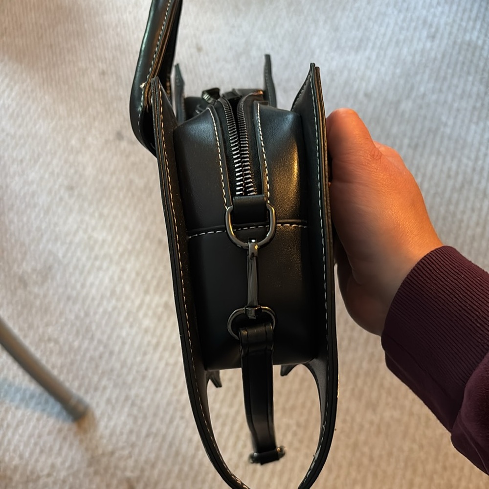 SHEIN Black Spiderweb Shoulder Bag with Gothic Design - Picture 4 of 5